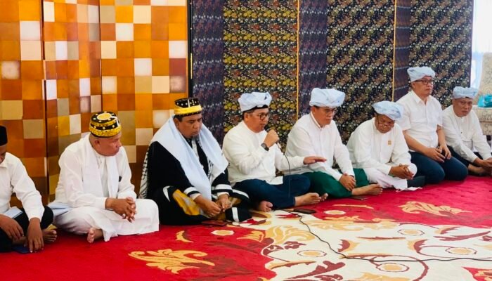 Makna Gelar Adat “Taa Lo’o Lamahe Lipu” yang Diberikan kepada Rachmat Gobel