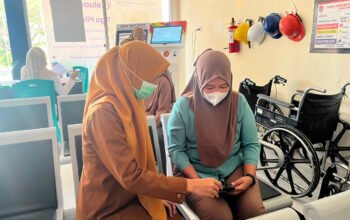 RSUD dr. Zainal Umar Sidiki Gorontalo Utara mengoptimalkan Mobile JKN agar pasien bisa mendaftar secara online, memangkas antrean, dan mempercepat layanan kesehatan/Hibata.id