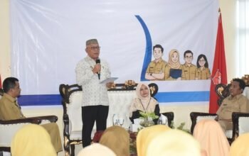 Bupati Gorontalo Sofyan Puhi menegaskan Aparatur Sipil Negara (ASN) dan Pegawai Pemerintah dengan Perjanjian Kerja (PPPK) berhak memperoleh perlindungan/Hibata.id