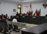Majelis Hakim Pengadilan Tipikor Gorontalo menjatuhkan vonis dua tahun penjara kepada mantan Kades Dataran Hijau Wiliyanto Aligeli dan kontraktor Bambang Mataihu atas korupsi pengadaan lampu surya/Hibata.id
