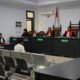 Majelis Hakim Pengadilan Tipikor Gorontalo menjatuhkan vonis dua tahun penjara kepada mantan Kades Dataran Hijau Wiliyanto Aligeli dan kontraktor Bambang Mataihu atas korupsi pengadaan lampu surya/Hibata.id