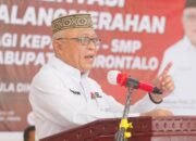 Bupati Gorontalo Sofyan Puhi mewajibkan seluruh kepala Sekolah Dasar (SD) dan Sekolah Menengah Pertama (SMP) di Kabupaten Gorontalo mengikuti orientasi kepalangmerahan. (Foto: Humas)