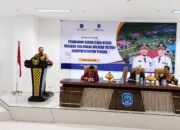 Bupati Buton Tengah, Dr. Azhari, membuka langsung kegiatan Konsultasi Publik I di Aula Kantor Bupati Buton Tengah, Selasa (21/7/2026). (Foto: Humas)