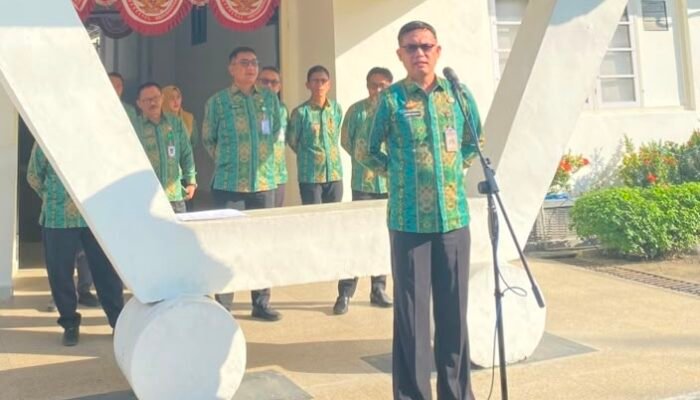 Peserta Apel Terkejut, Asisten I Pimpin Apel Pemkot Kotamobagu Sepenuhnya dalam Bahasa Mongondow
