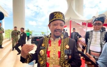 Bupati Buton Tengah Azhari mengusulkan penggabungan delapan hingga sembilan OPD guna menekan belanja pegawai dari 39 persen/Hibata.id