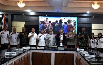Bupati Gorontalo Sofyan Puhi menegaskan komitmen memperkuat P4GN pada HANI 2026 dengan mengajak masyarakat melindungi generasi muda dari penyalahgunaan narkotika/Hibata.id