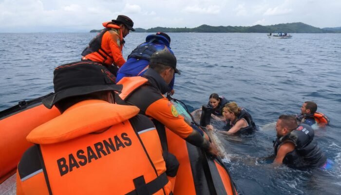 11 Wisatawan Asing Ditemukan Selamat, Nahkoda Speedboat Masih Hilang
