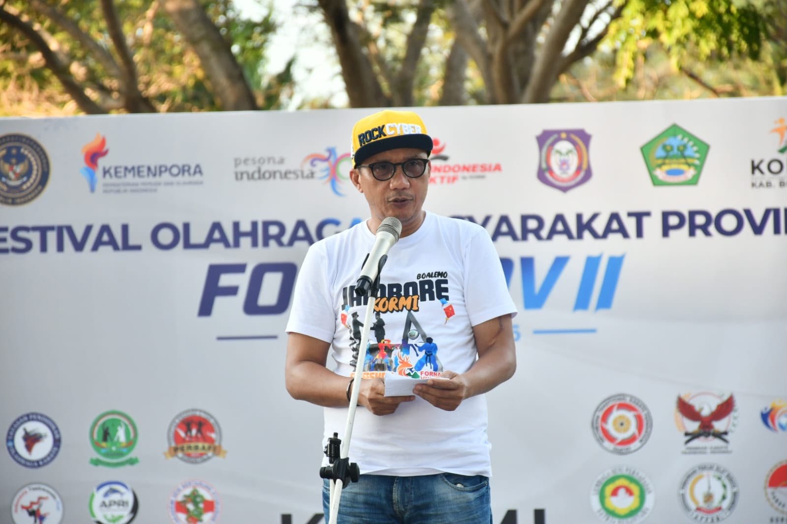 Wabup Boalemo Lahmudin Hambali menutup FORPROV II KORMI Gorontalo 2026 di Pantai Bolihutuo dan mengajak masyarakat memperkuat budaya olahraga/Hibata.id