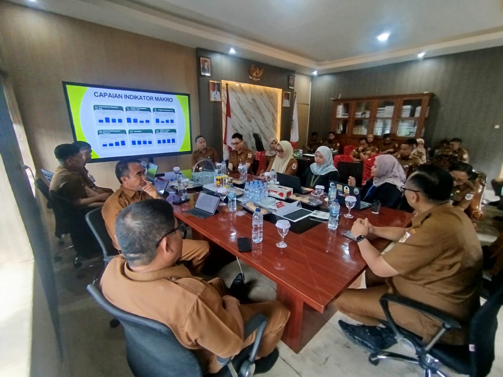 Pemerintah Kota Kotamobagu mengikuti evaluasi Sistem Akuntabilitas Kinerja Instansi Pemerintah (SAKIP) Tahun 2025 yang dilaksanakan oleh Tim Evaluator dari Kementerian Pendayagunaan Aparatur Negara dan Reformasi Birokrasi (KemenPAN-RB), Selasa, 28 Juli 2026. (Foto: Humas)