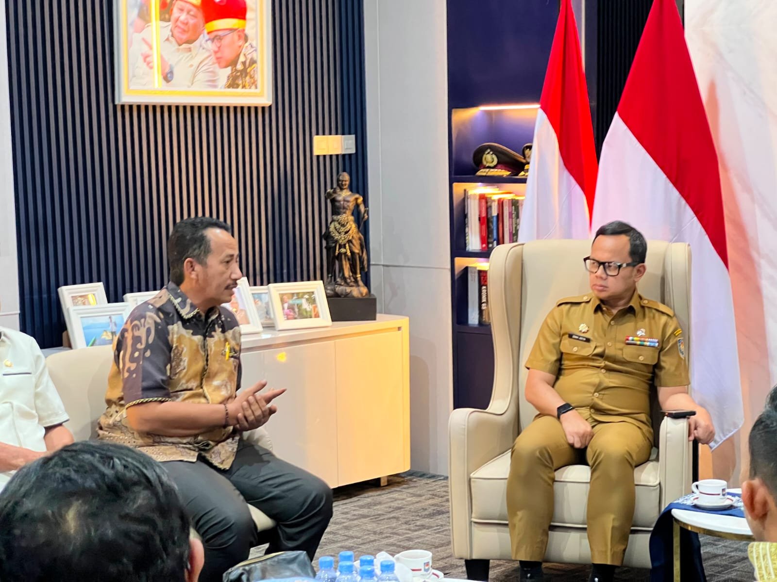 Wakil Ketua DPRD Bolmut,Saiful Ambarak Beraudiensi Dengan Wakil Menteri Dalam Negeri Bima Arya Sugiarto (Foto: Humas)