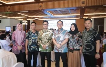 Wakil Wali Kota Kotamobagu, Rendy Virgiawan Mangkat, menghadiri Rapat Koordinasi Wilayah Tim Percepatan Akses Keuangan Daerah (TPAKD) se-Sulawesi Utara dan Gorontalo Tahun 2026 yang digelar di NDC Hotel & Resort Manado, Rabu, 29 Juli 2026. (Foto: Humas)