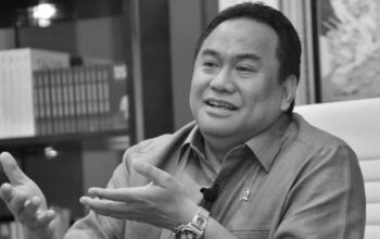 Mendiang Rachmat Gobel saat menghadiri sebuah kegiatan di Gorontalo/Hibata.id