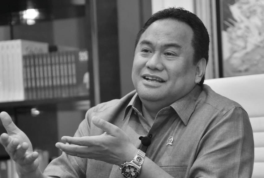 Mendiang Rachmat Gobel saat menghadiri sebuah kegiatan di Gorontalo/Hibata.id