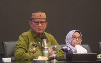 Bupati Bone Bolango Minta Guru Terus Tingkatkan Kompetensi Hadapi Era Digital