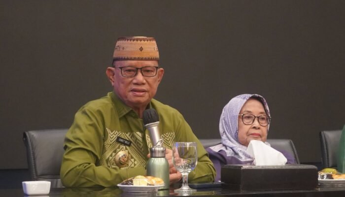 Bupati Bone Bolango Minta Guru Terus Tingkatkan Kompetensi Hadapi Era Digital