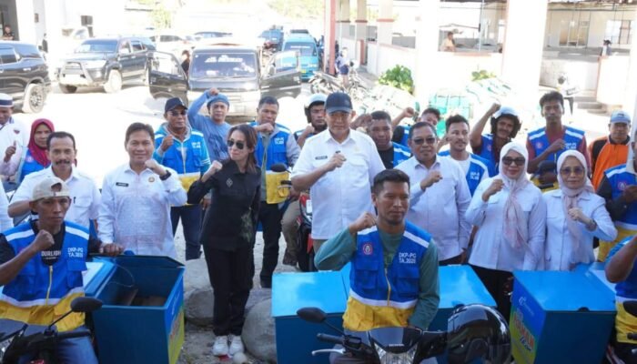 Femmy Udoki Perjuangkan Aspirasi Nelayan, Bantuan Sarana Perikanan Terealisasi