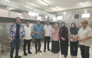 Komisi II DPRD Provinsi Gorontalo menilai Satuan Pelayanan Pemenuhan Gizi (SPPG) di Kelurahan Dutohe, Kecamatan Kabila, Kabupaten Bone Bolango/Hibata.id