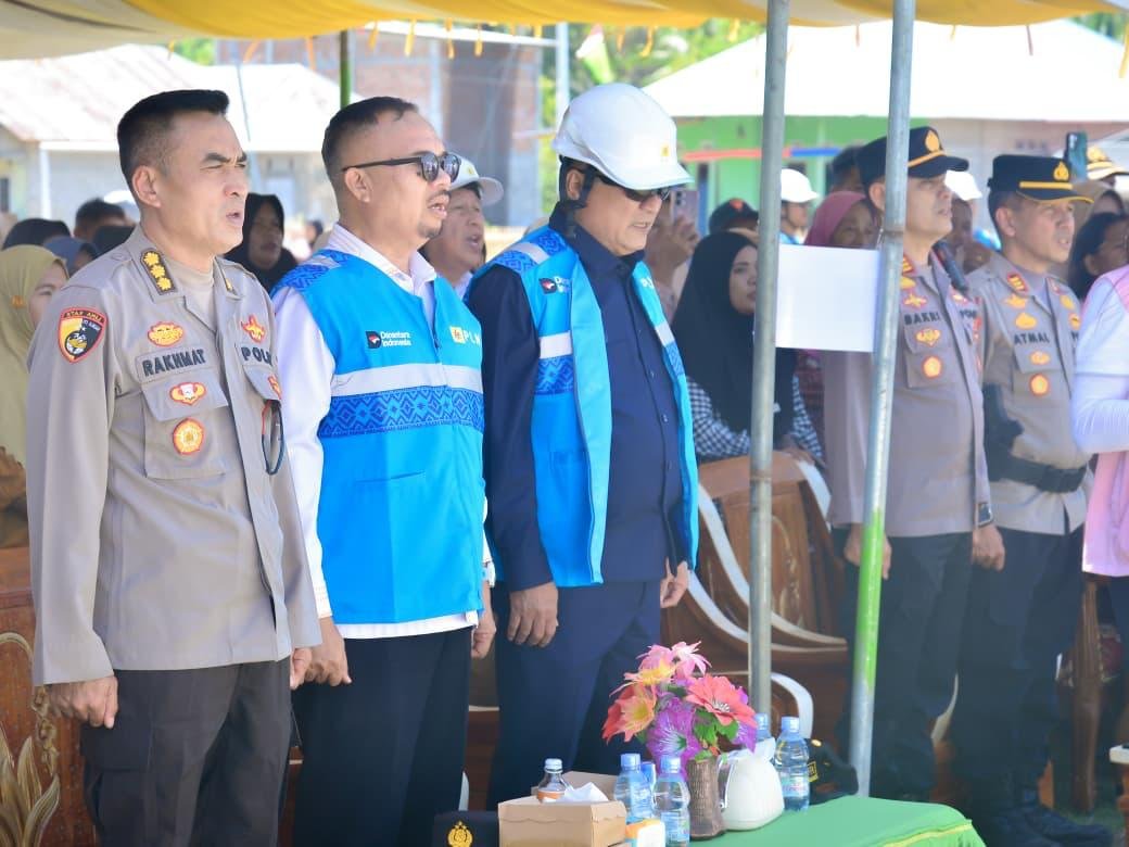Thomas Mopili menghadiri kegiatan peresmian penyalaan jaringan listrik di Pulau Dudepo, Kecamatan Anggrek, Kabupaten Gorontalo Utara, Senin (3/8/2026)/Hibata.id