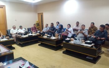 Banggar DPRD dan TAPD Provinsi Gorontalo membahas KUA-PPAS APBD Perubahan 2026 sebagai persiapan penandatanganan nota kesepakatan di rapat paripurna/Hibata.id