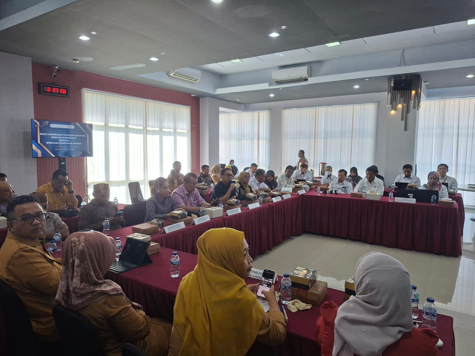 Komisi I DPRD Gorontalo bersama BPS memperkuat validasi DTSEN guna memastikan data sosial ekonomi akurat sehingga penyaluran bantuan sosial lebih tepat sasaran/Hibata.id
