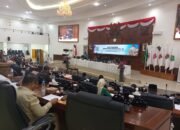 DPRD Provinsi Gorontalo menyepakati perubahan agenda pembahasan Ranperda Perubahan APBD 2026. Rapat Paripurna menetapkan jadwal baru pada 12 Agustus 2026/Hibata.id