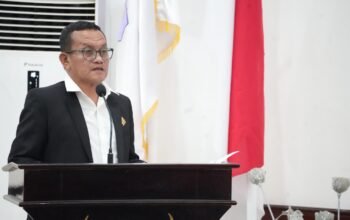 Ekwan Ahmad, Fraksi Demokrat Nurani Rakyat DPRD Provinsi Gorontalo saat menyampaikan pandangan Fraksi/Hibata.id