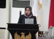 Venny Rosdiana Anwar menyampaikan pandangan umum Fraksi PDI Perjuangan terkait Ranperda Perubahan APBD Provinsi Gorontalo Tahun Anggaran 2026 dalam Rapat Paripurna DPRD Provinsi Gorontalo/Hibata.id
