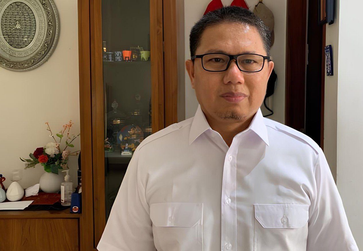 Mantan Penjabat (Pj) Gubernur Gorontalo, Hamka Hendra Noer, kini berstatus tersangka/Hibata.id