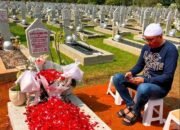Wakil Bupati Boalemo, Lahmudin Hambali, melakukan ziarah ke makam Almarhum H. Dr. (HC) Rachmat Gobel/Hibata.id