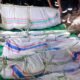 Seluruh jenazah korban longsor di PETI DAM Pohuwato dievakuasi menggunakan karung dari lokasi kejadian. Foto: ist/Hibata.id