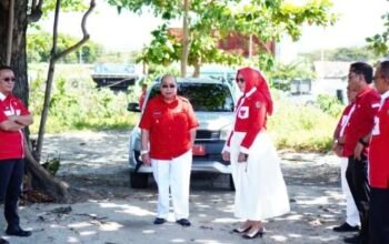 Wali Kota Gorontalo, Adhan Dambea, meninjau langsung lokasi pembangunan kantor Wali Kota baru di kawasan Eks Terminal 42, Kelurahan Tapa, Senin (3/8/2026). (Foto: Humas)