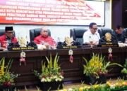 Wali Kota Gorontalo, Adhan Dambea, saat menghadiri Rapat Paripurna Tingkat I DPRD Kota Gorontalo, Selasa (4/8/2026). (Foto: Humas)