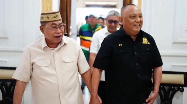 Wali Kota Gorontalo, Adhan Dambea, menerima kunjungan kerja sekaligus silaturahmi Anggota DPR RI, Rusli Habibie, di Rumah Dinas Wali Kota Gorontalo, Rabu (5/8/2026). (Foto:n Humas)