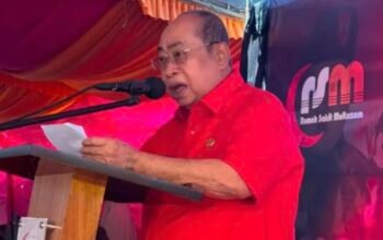 Wali Kota Gorontalo Adhan Dambea menegur sejumlah lurah yang dinilai belum mampu menggerakkan warga. (Foto: Humas)