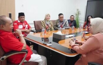 Pertemuan Wali Kota Gorontalo Adhan Dambea dengan Direktur Commercial Banking PT Bank Tabungan Negara (BTN) di ruang kerja wali kota, Rabu, 19 Agustus 2026. (Foto: Humas)