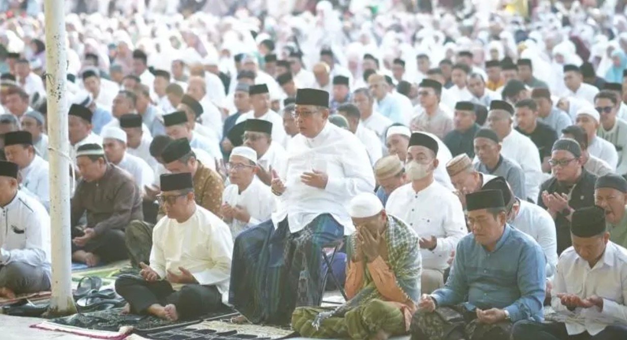 Pemerintah Kota Gorontalo menggelar Salat Istisqa di Lapangan Taruna Remaja, Jumat, 21 Agustus 2026 pagi. (Foto: Humas)
