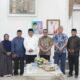 Wakil Wali Kota Gorontalo Indra Gobel saat menerima kontingen di rumah jabatan Wakil Wali Kota, Sabtu, 22 Agustus 2026. (Foto: Humas)