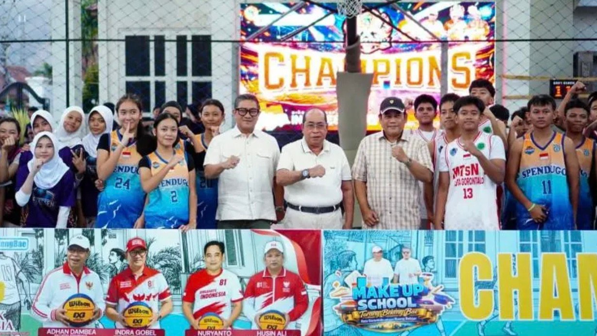 Dream Team MTsN 1 Gorontalo keluar sebagai kampiun kategori putra, sedangkan All Star SMPN 2 Gorontalo merebut gelar juara kategori putri. (Foto: Humas)