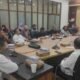 Rapat Koordinasi Perdana Tim Pelaksanaan Percepatan Pembangunan Infrastruktur Jalan Tulabolo–Pinogu dipimpin Sekretaris Daerah Bone Bolango, Iwan Mustapa, di Ruang Rapat Sekda, Kamis (30/7/2026). Rapat membahas langkah strategis percepatan pembangunan akses menuju Kecamatan Pinogu melalui penguatan koordinasi dengan pemerintah pusat. (Foto: Diskominfo Bone Bolango)/Hibata.id