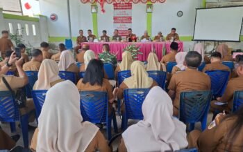 Pemerintah Kota Kotamobagu memperkuat koordinasi lintas pemerintahan hingga tingkat desa dan kelurahan melalui rapat koordinasi yang melibatkan seluruh camat, sangadi, lurah, Babinsa, serta sejumlah organisasi perangkat daerah (OPD). (Foto: Humas)