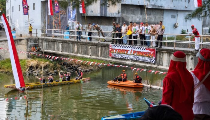 Lomba Dayung Antar-RT Warnai Jelang HUT ke-81 RI di Botoran
