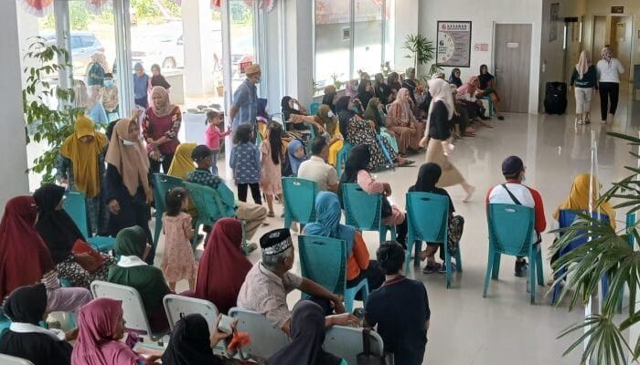 Ratusan Warga Serbu RSUD Bintauna, Ada Layanan Kesehatan Gratis dari RLI
