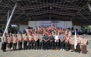 Wali Kota Kotamobagu Weny Gaib secara resmi melepas Kontingen Pramuka Kota Kotamobagu yang akan mengikuti Jambore Nasional Gerakan Pramuka ke-12 Tahun 2026. (Foto: Humas)