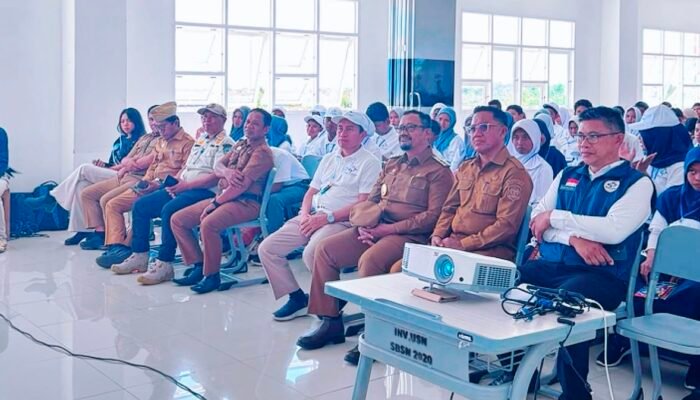 Kunjungi SNT Buteng, Bupati Azhari: Buktikan Kalian Bukan Siswa Kaleng-Kaleng