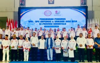 Kepengurusan Dewan Pimpinan Daerah (DPD) dan Dewan Pimpinan Cabang (DPC) Asosiasi Badan Permusyawaratan Desa Nasional (ABPEDNAS) bersama Srikandi Jaga Desa se-Provinsi Gorontalo resmi dikukuhkan. (Foto: Randa/Hibata.id)