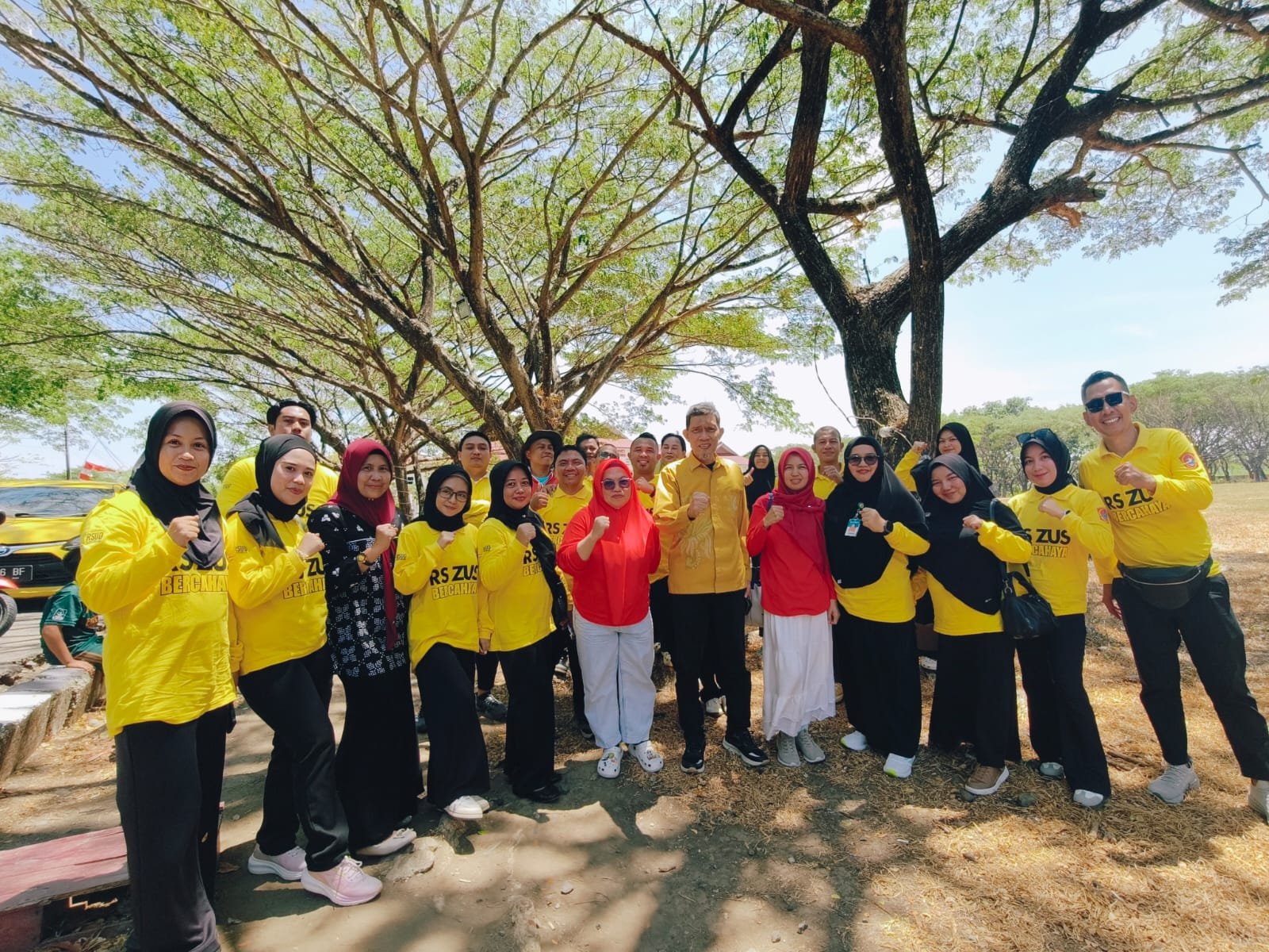 Pegawai RSUD dr. Zainal Umar Sidiki (ZUS) Gorontalo Utara mengikuti lomba dalam rangkaian peringatan HUT ke-81 Kemerdekaan RI yang digelar Pemerintah Kabupaten Gorontalo Utara/Hibata.id