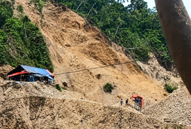 Lokasi longsor di kawasan pertambangan emas tanpa izin (PETI) DAM, Desa Hulawa, Kecamatan Buntulia, Kabupaten Pohuwato, (Foto: istw)