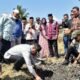 Bupati Gorontalo Sofyan Puhi saat melakukan peletakan batu pertama pembangunan masjid tersebut, Sabtu, 16 Agustus 2026. (Foto: Humas)