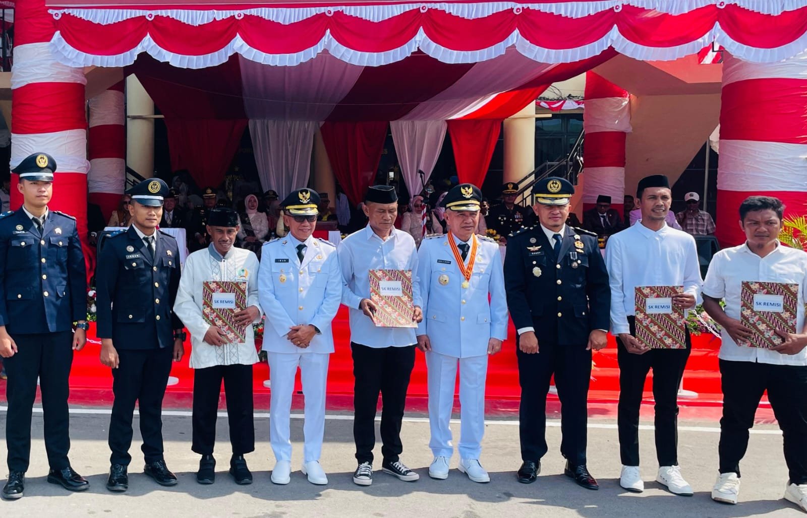 Sebanyak 145 warga binaan pemasyarakatan (WBP) di Lembaga Pemasyarakatan (Lapas) Pohuwato menerima Remisi Umum 2026 dalam rangka HUT ke-81 Kemerdekaan Republik Indonesia, Senin, 17 Agustus 2026. (Foto: Istw)