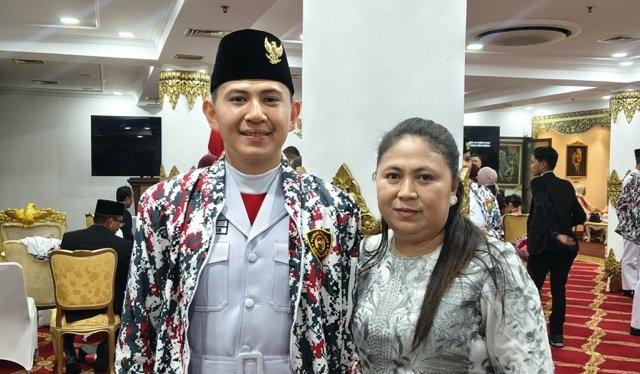 Nama Gabriel Gilbert Miller Kamasi menjadi kebanggaan Kota Kotamobagu setelah siswa SMA Kristen Kotamobagu itu sukses menjalankan tugas sebagai Pasukan Pengibar Bendera Pusaka (Paskibraka) Nasional 2026 di Istana Negara, 17 Agustus 2026. (Foto: Humas)